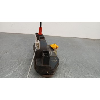 Recambio de cerradura puerta trasera derecha para opel zafira tourer c (p12) 2.0 cdti (75) referencia OEM IAM 13579566  