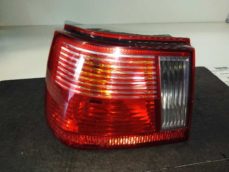 Recambio de piloto trasero izquierdo para seat ibiza (6k1) select referencia OEM IAM EXT  