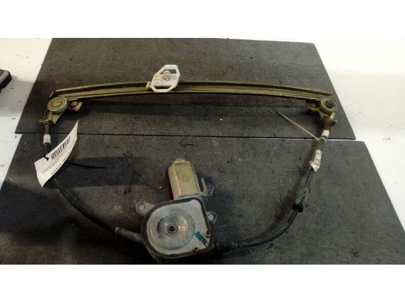 Recambio de elevalunas delantero derecho para peugeot 405 berlina 1.4 referencia OEM IAM   