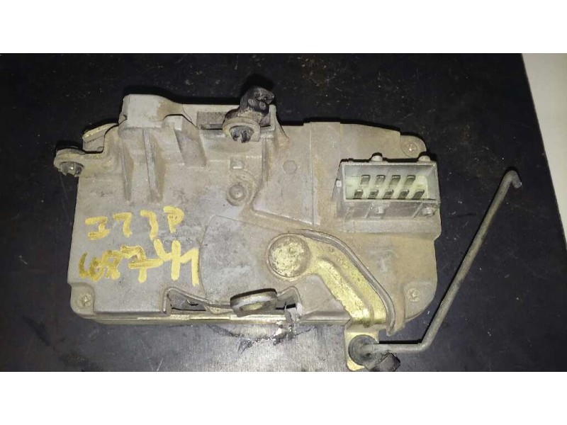 Recambio de cerradura puerta delantera izquierda para peugeot 206 berlina xr referencia OEM IAM  3P 9 PINS