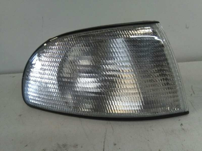 Recambio de piloto delantero derecho para audi a4 avant (b5) referencia OEM IAM  NUEVO BLANCO RAYADO