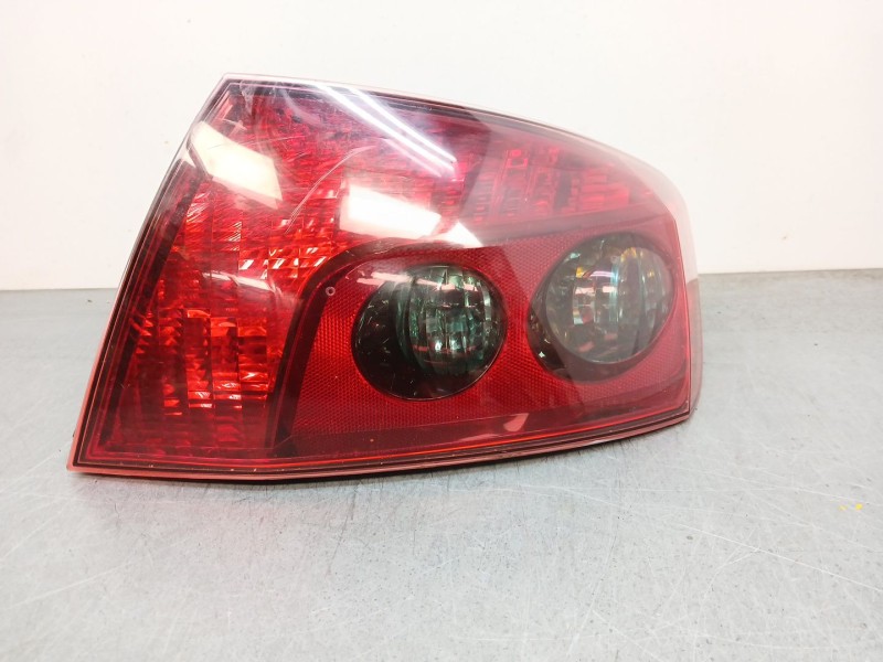 Recambio de piloto trasero derecho para peugeot 407 (6d_) 2.0 (6drfnb, 6drfne) referencia OEM IAM 6351GC  