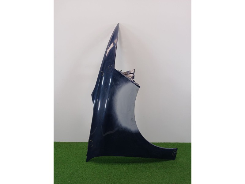 Recambio de aleta delantera derecha para citroën c4 picasso feel referencia OEM IAM   