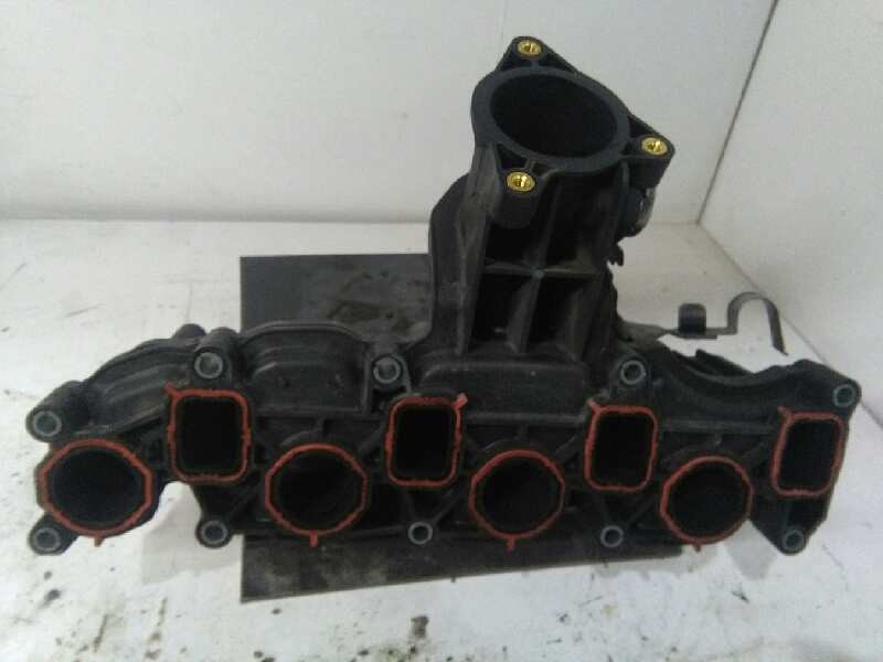 Recambio de colector admision para audi a3 sportback (8p) 1.6 tdi referencia OEM IAM 03L129711AL  
