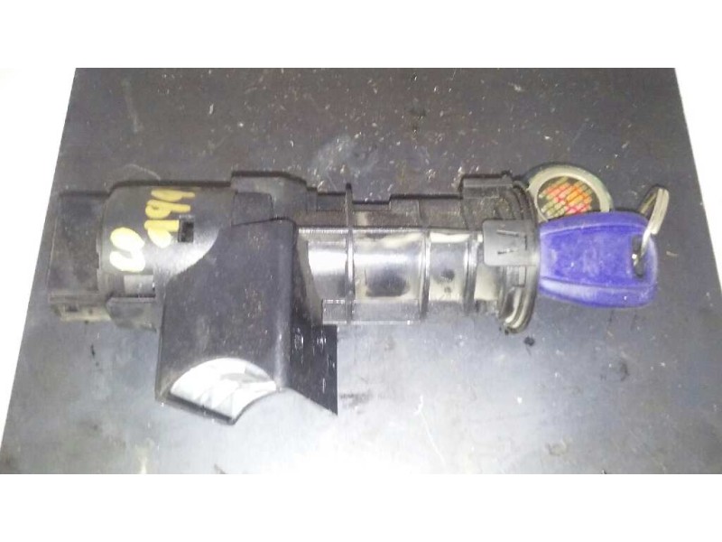 Recambio de conmutador de arranque para fiat punto berlina (188) 1.3 jtd cat referencia OEM IAM 8365  