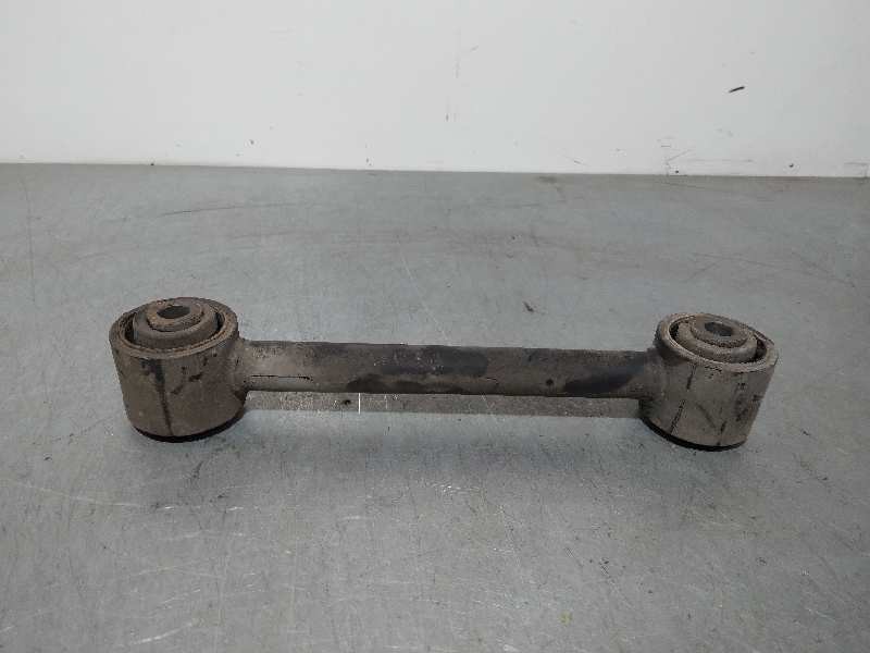 Recambio de tirante trasero izquierdo para nissan terrano/terrano.ii (r20) slx (3-ptas.) referencia OEM IAM S/R  