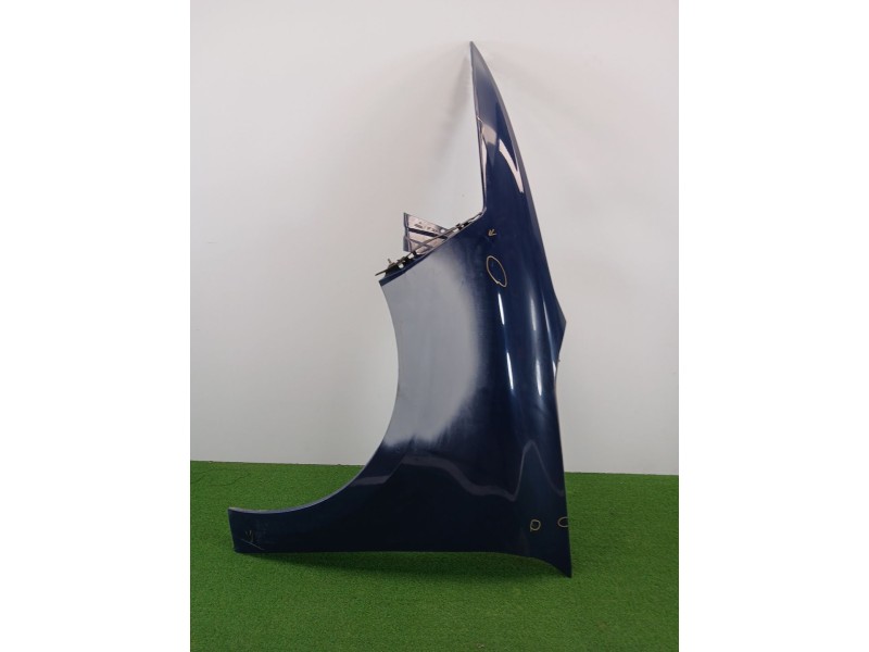 Recambio de aleta delantera izquierda para citroën c4 picasso feel referencia OEM IAM   