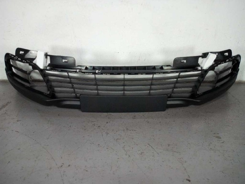 Recambio de paragolpes delantero para renault captur referencia OEM IAM 620842933R NUEVO INFERIOR FASE I