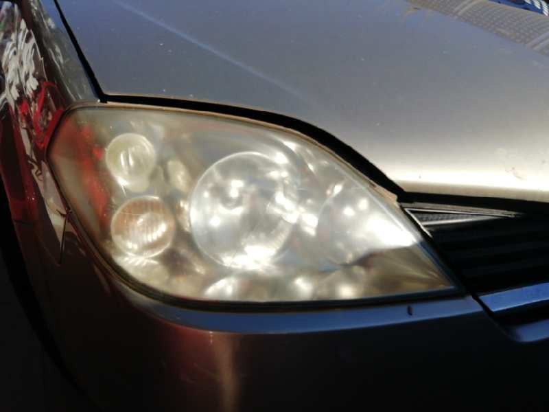 Recambio de faro derecho para nissan primera berlina (p12) acenta referencia OEM IAM 26010AU800 H7W5WPY21W 1EJ23801002