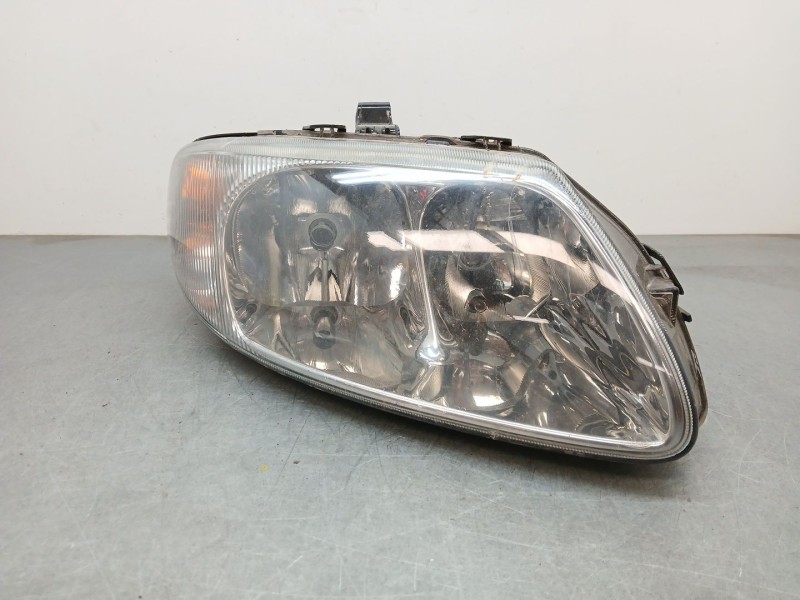 Recambio de faro derecho para chrysler voyager iv (rg, rs) 2.5 crd referencia OEM IAM 04857702ABF  