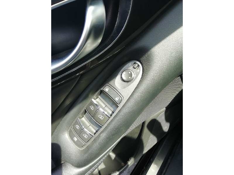 Recambio de mando elevalunas delantero izquierdo para infiniti q50 2.2 diesel cat referencia OEM IAM 254014GA2A  4 TECLAS
