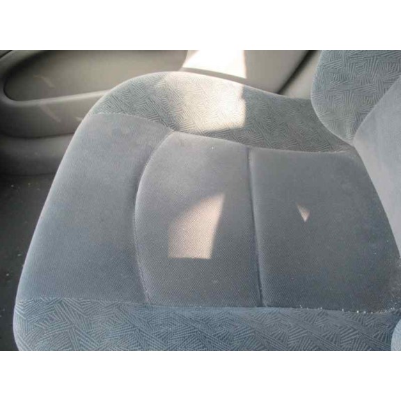 renault laguna ii (bg0) del año 2001