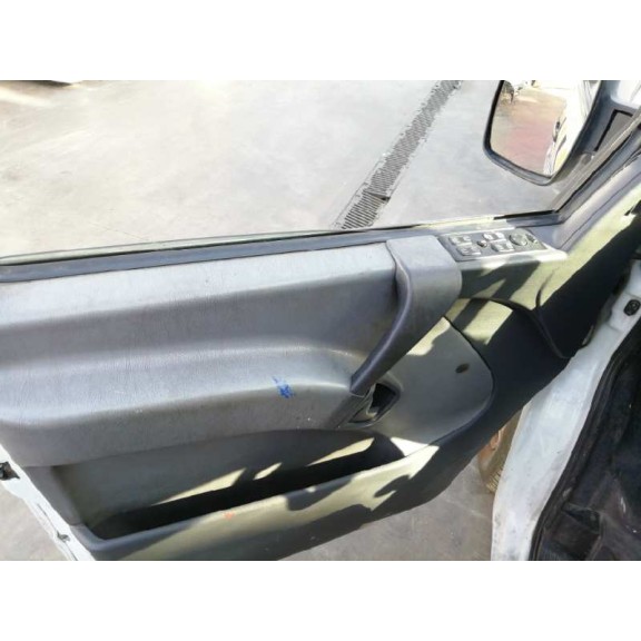 mercedes-benz vito (w638) combi del año 2001