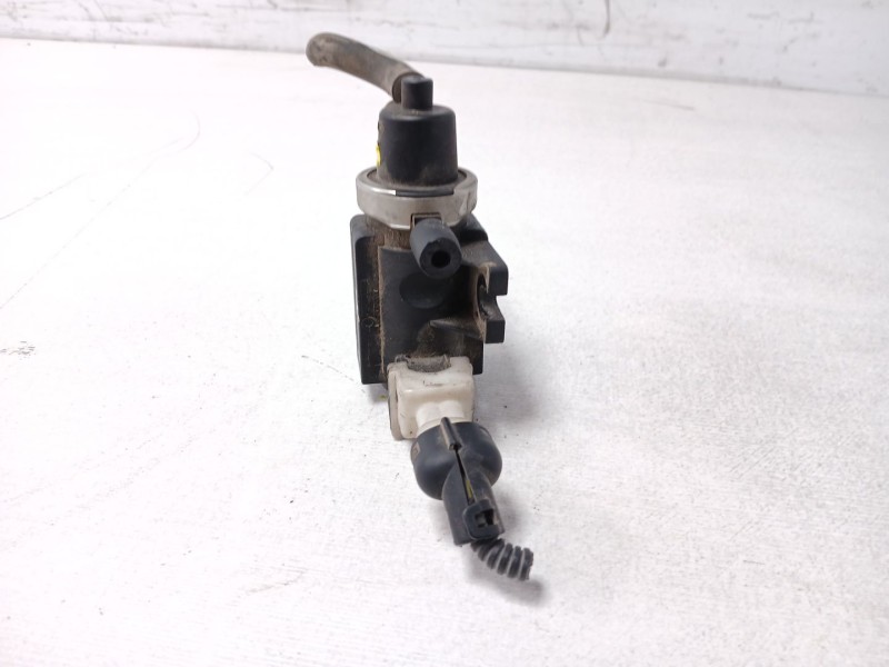 Recambio de valvula aire adicional para tata safari 2.2 referencia OEM IAM 72190319  