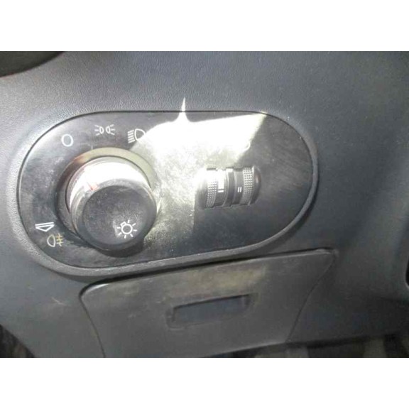 seat ibiza (6l1) del año 2004
