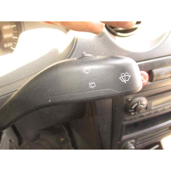 seat ibiza (6l1) del año 2004