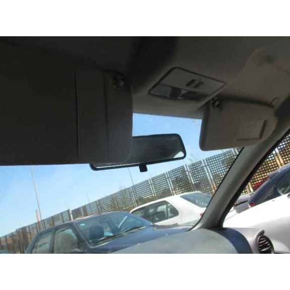 seat ibiza (6l1) del año 2004