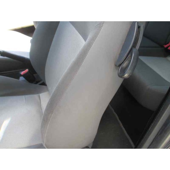 seat ibiza (6l1) del año 2004