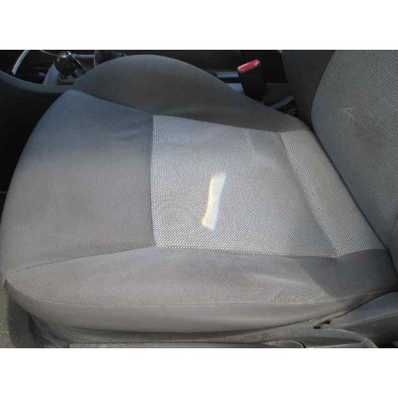 seat ibiza (6l1) del año 2004