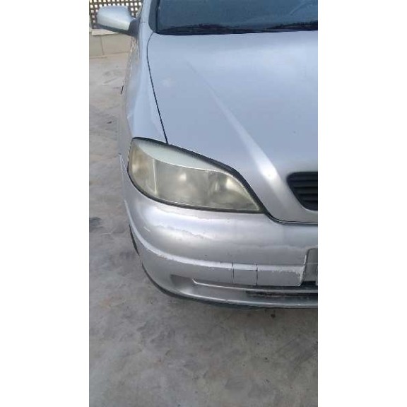 opel astra g berlina del año 2001