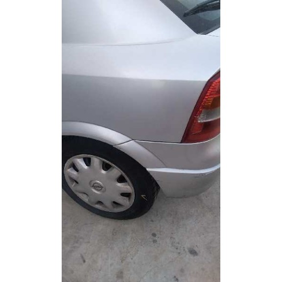 opel astra g berlina del año 2001