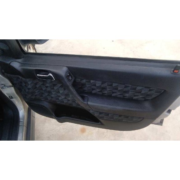 opel astra g berlina del año 2001