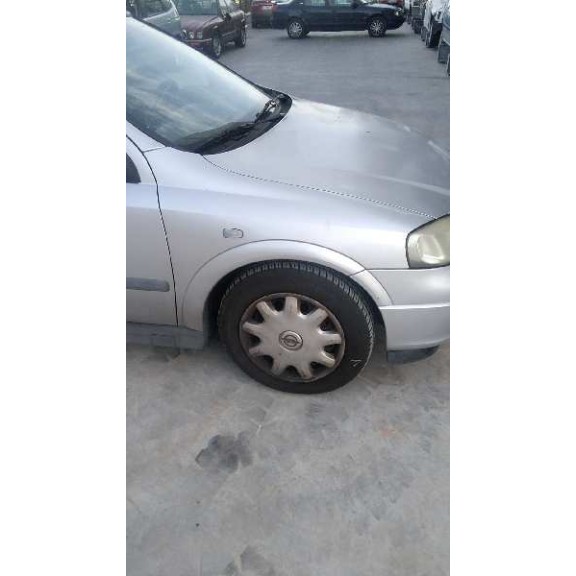 opel astra g berlina del año 2001