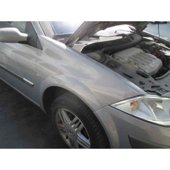 renault megane ii classic berlina del año 2004