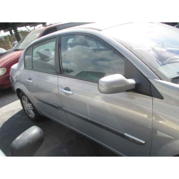 renault megane ii classic berlina del año 2004