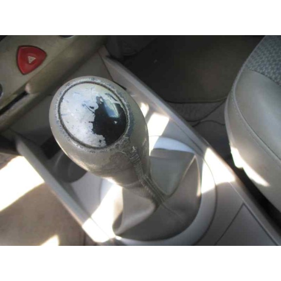 renault megane ii classic berlina del año 2004