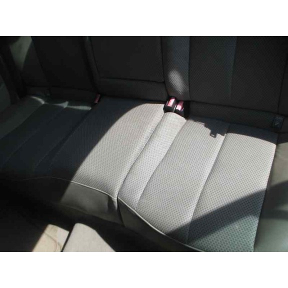 renault megane ii classic berlina del año 2004