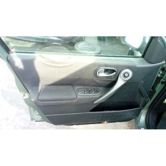 renault megane ii berlina 5p del año 2006