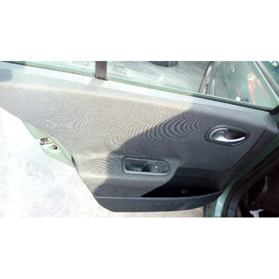 renault megane ii berlina 5p del año 2006