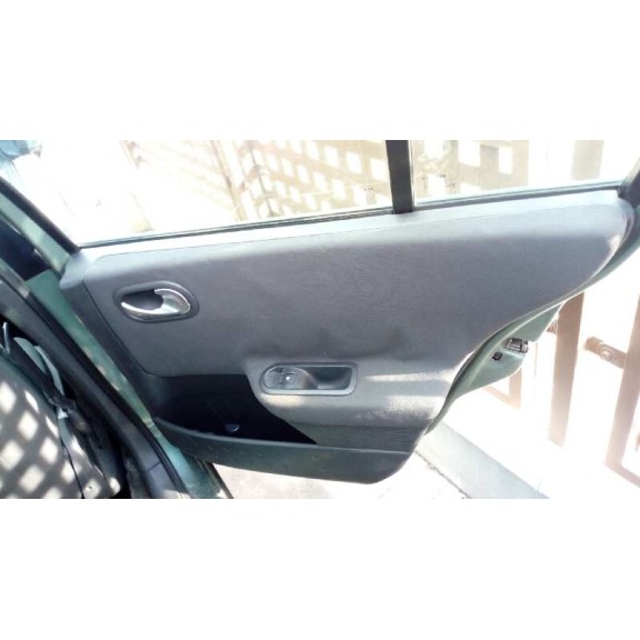 renault megane ii berlina 5p del año 2006