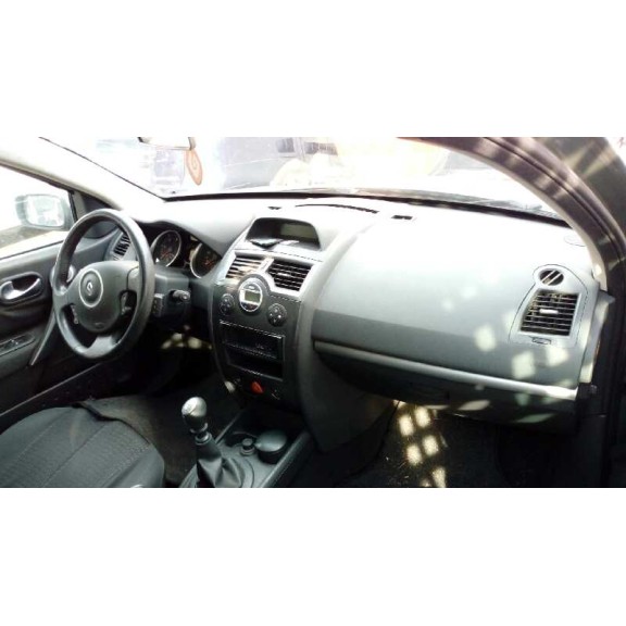 renault megane ii berlina 5p del año 2006