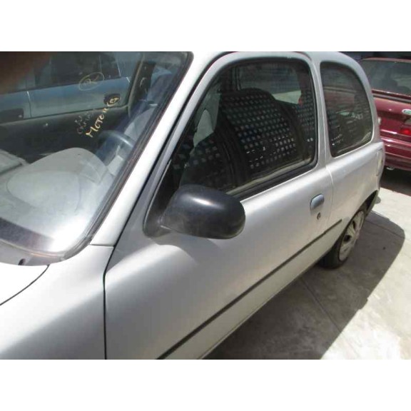 nissan micra (k11) del año 2001