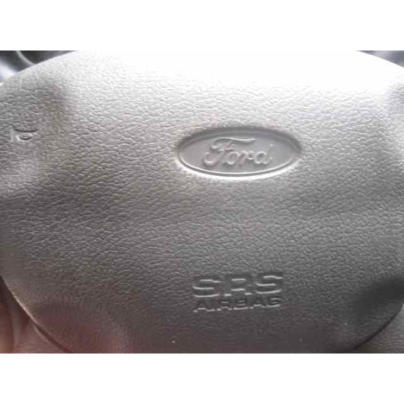 ford escort berlina del año 1996