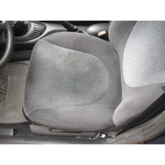 ford escort berlina del año 1996