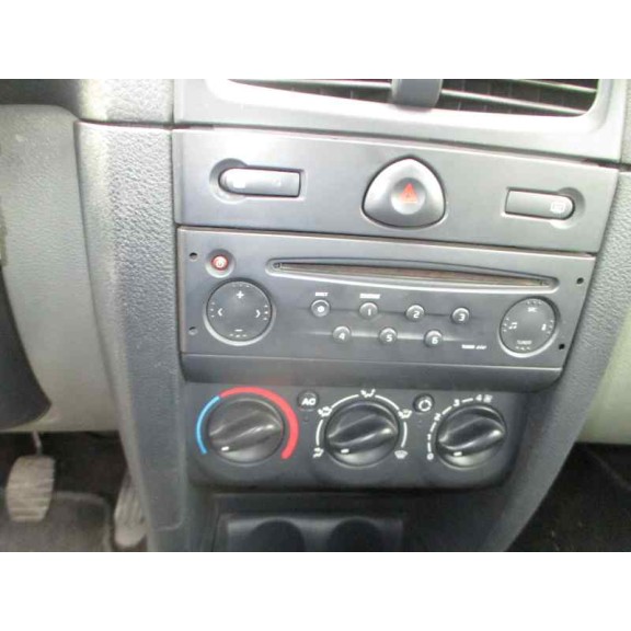 renault clio ii fase ii (b/cb0) del año 2003