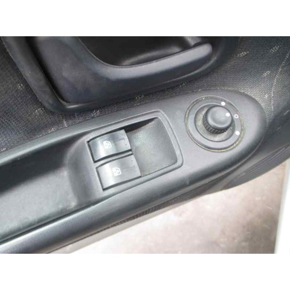 renault clio ii fase ii (b/cb0) del año 2003