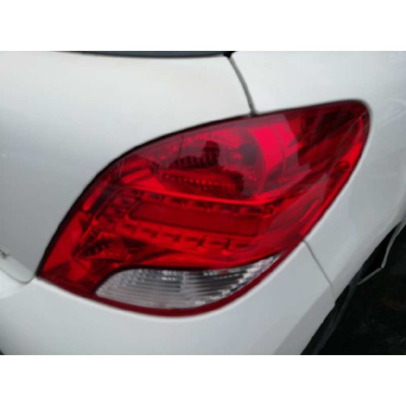 peugeot 207 del año 2010