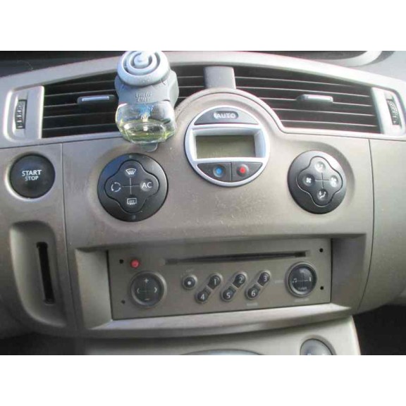 renault grand scenic del año 2005