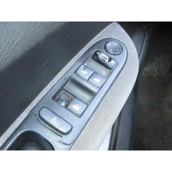 peugeot 307 (s1) del año 2001