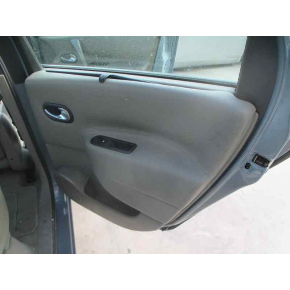 renault grand scenic del año 2005