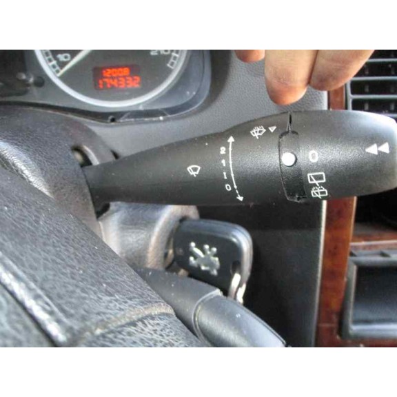 peugeot 307 (s1) del año 2001