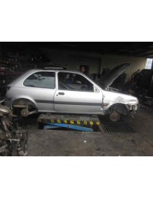 ford fiesta berlina (dx) del año 2000