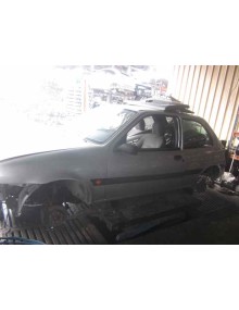 ford fiesta berlina (dx) del año 2000 2