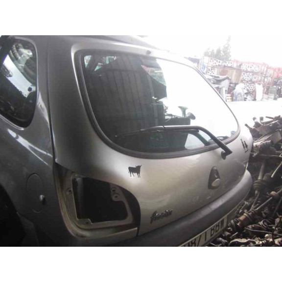 ford fiesta berlina (dx) del año 2000