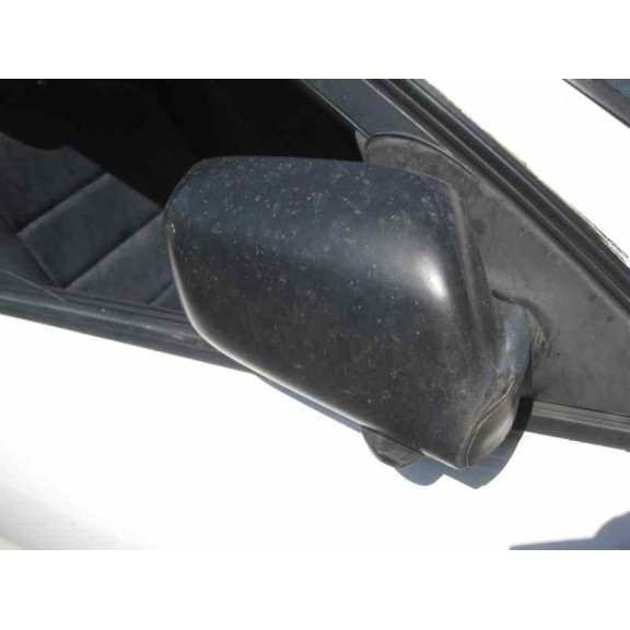 toyota corolla (e11) del año 2000