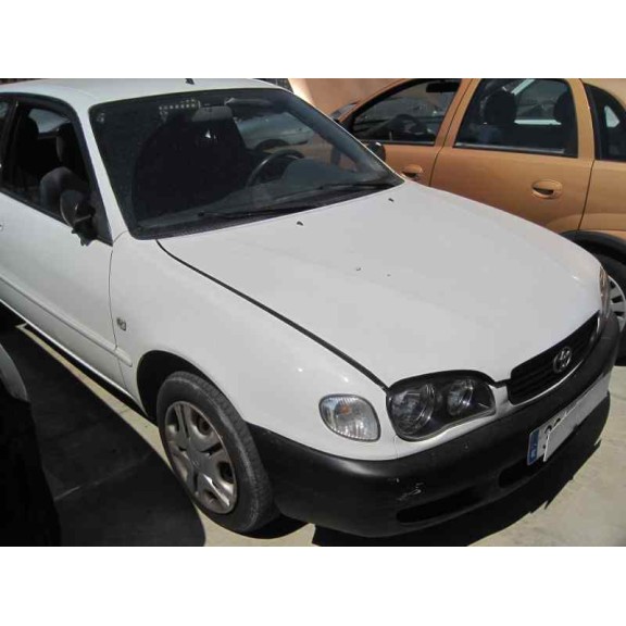 toyota corolla (e11) del año 2000